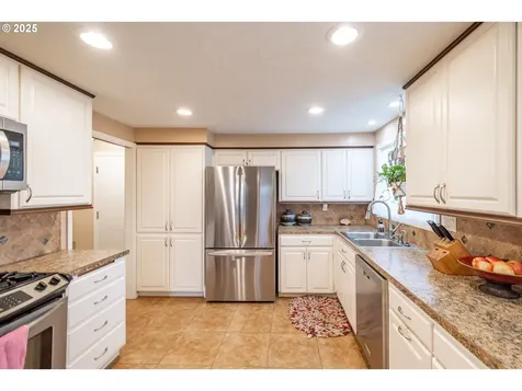 1610 Downing Drive Lebanon OR 97355