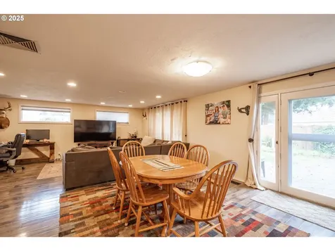 1610 Downing Drive Lebanon OR 97355