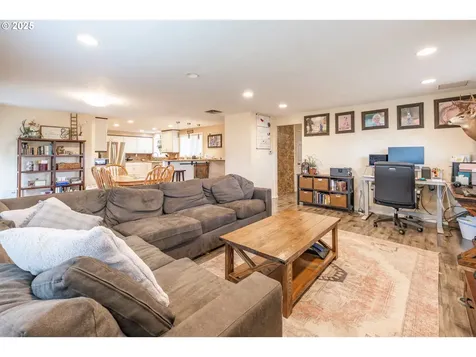 1610 Downing Drive Lebanon OR 97355