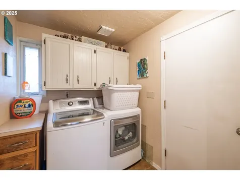 1610 Downing Drive Lebanon OR 97355