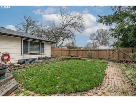 1610 Downing Drive Lebanon OR 97355