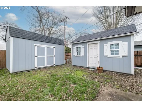 1610 Downing Drive Lebanon OR 97355