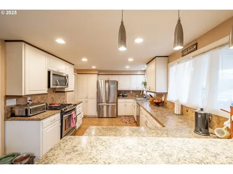 1610 Downing Drive Lebanon OR 97355