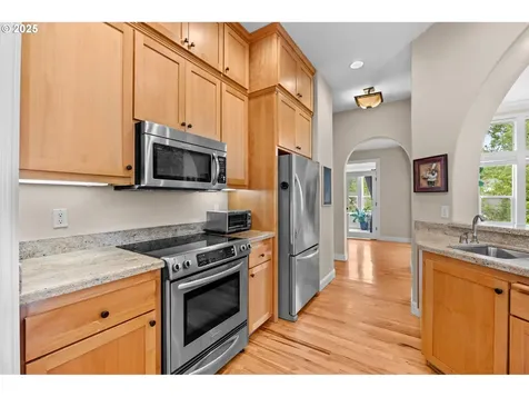6420 SE Dunbar Drive Portland OR 97236