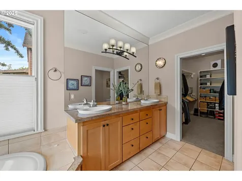 6420 SE Dunbar Drive Portland OR 97236