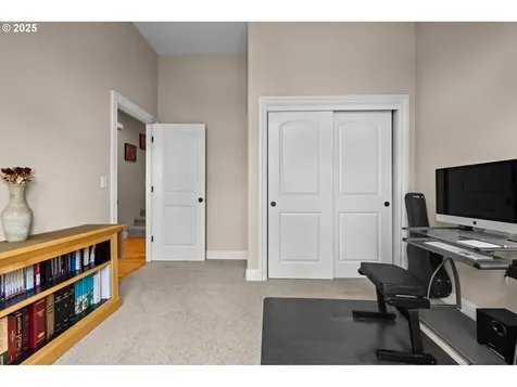 6420 SE Dunbar Drive Portland OR 97236