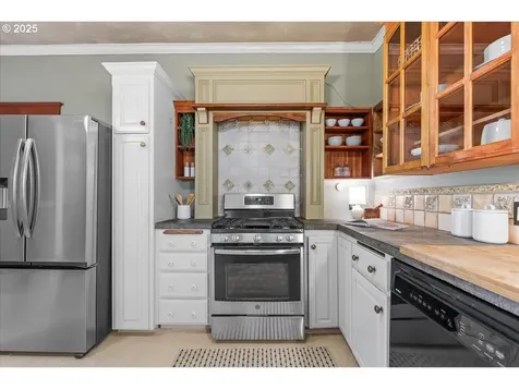2214 SE 34th Avenue Portland OR 97214