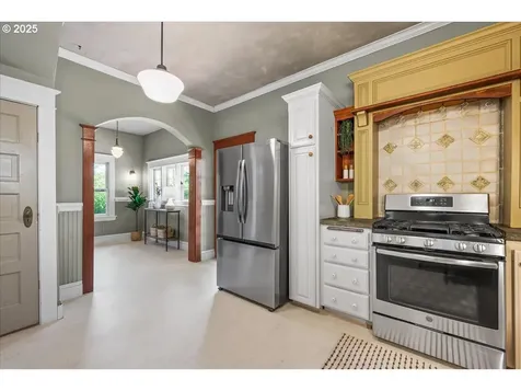 2214 SE 34th Avenue Portland OR 97214