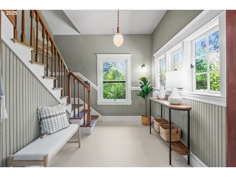 2214 SE 34th Avenue Portland OR 97214
