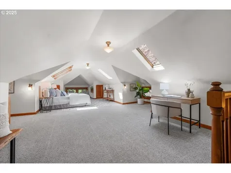 2214 SE 34th Avenue Portland OR 97214