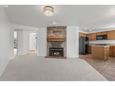 1714 SE 162nd Avenue Vancouver WA 98683