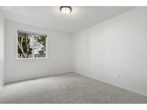1714 SE 162nd Avenue Vancouver WA 98683