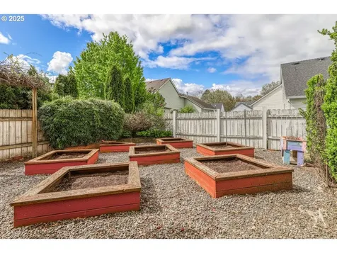 1714 SE 162nd Avenue Vancouver WA 98683