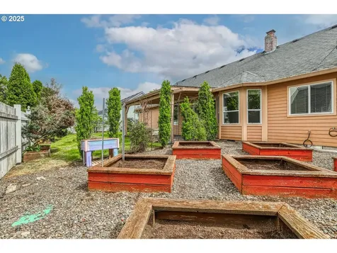 1714 SE 162nd Avenue Vancouver WA 98683