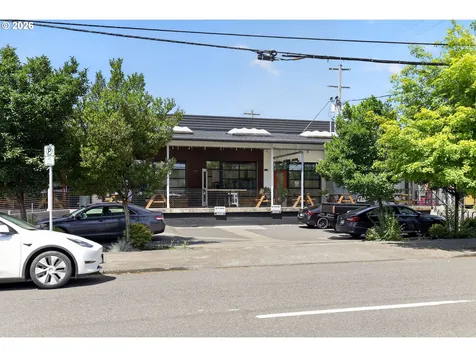 1121 SE Lincoln Street Portland OR 97214