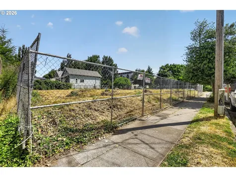 1121 SE Lincoln Street Portland OR 97214