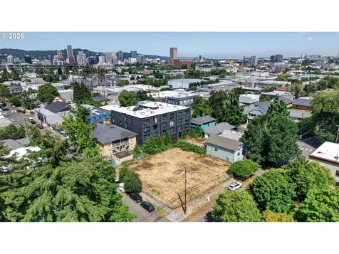 1121 SE Lincoln Street Portland OR 97214