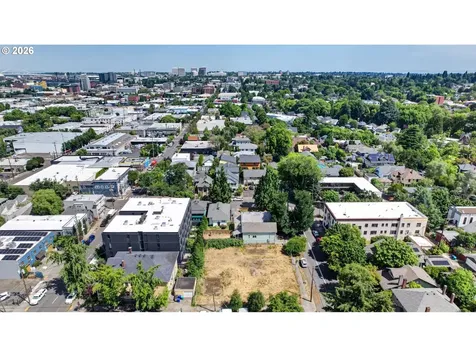 1121 SE Lincoln Street Portland OR 97214