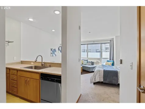 1125 NW 9th Avenue Portland OR 97209
