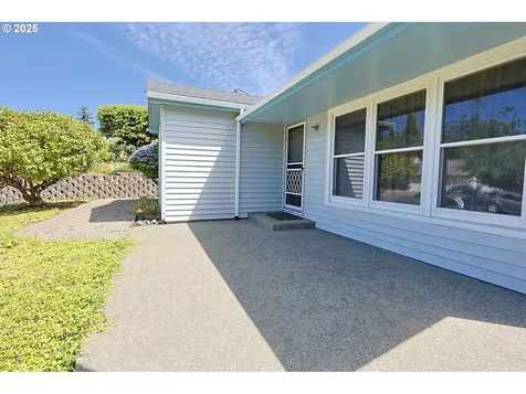 1620 N 16th Street Coos Bay OR 97420