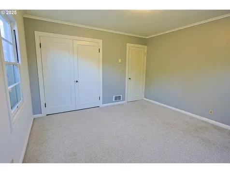 1620 N 16th Street Coos Bay OR 97420