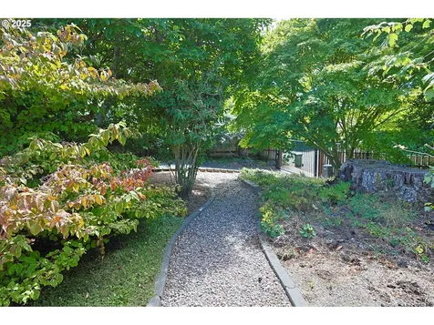 1620 N 16th Street Coos Bay OR 97420