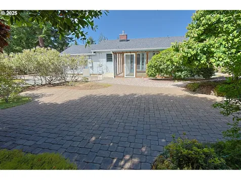 1620 N 16th Street Coos Bay OR 97420