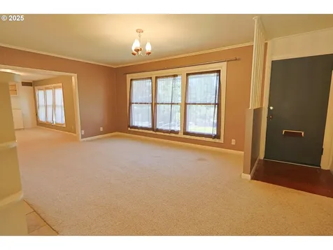 1620 N 16th Street Coos Bay OR 97420