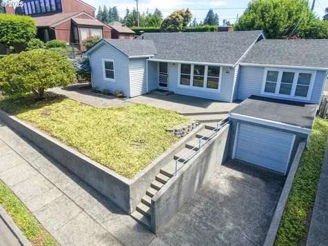 1620 N 16th Street Coos Bay OR 97420