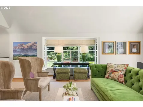 5050 SW Hilltop Lane Portland OR 97221