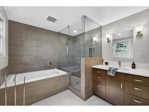 13220 S Iron Mountain Boulevard Portland OR 97219