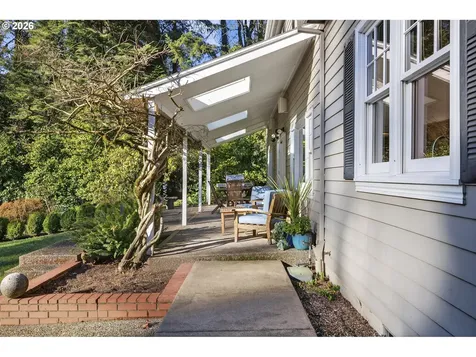 13220 S Iron Mountain Boulevard Portland OR 97219