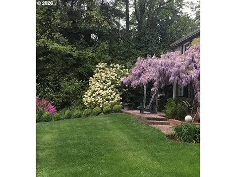13220 S Iron Mountain Boulevard Portland OR 97219