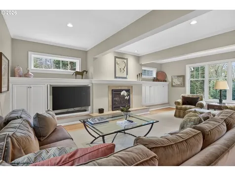 13220 S Iron Mountain Boulevard Portland OR 97219