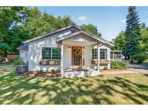295 W Evans Creek Road Rogue River OR 97537