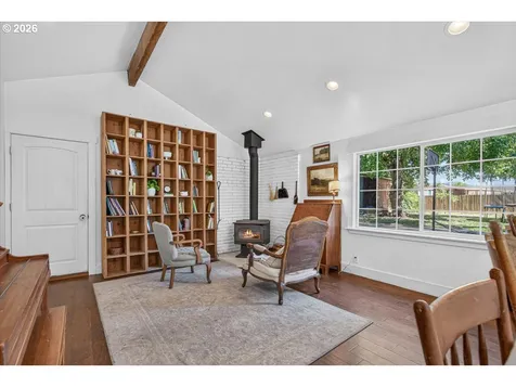 295 W Evans Creek Road Rogue River OR 97537