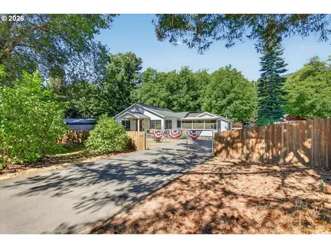 295 W Evans Creek Road Rogue River OR 97537