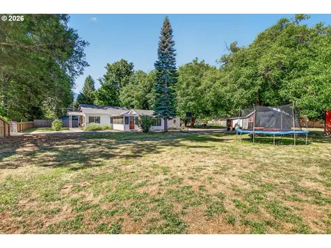 295 W Evans Creek Road Rogue River OR 97537