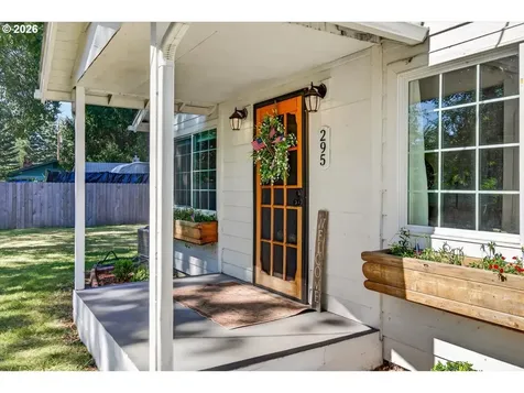 295 W Evans Creek Road Rogue River OR 97537