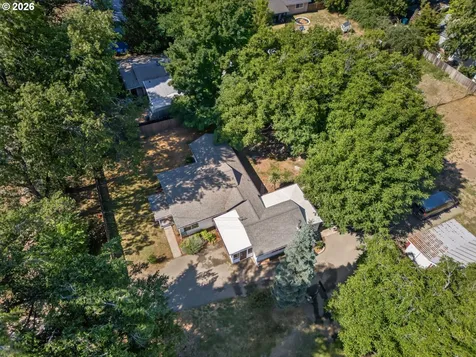295 W Evans Creek Road Rogue River OR 97537