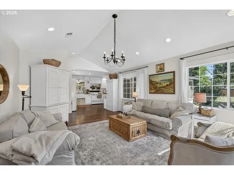 295 W Evans Creek Road Rogue River OR 97537