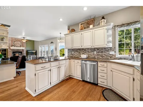 3320 NE 155th Avenue Portland OR 97230