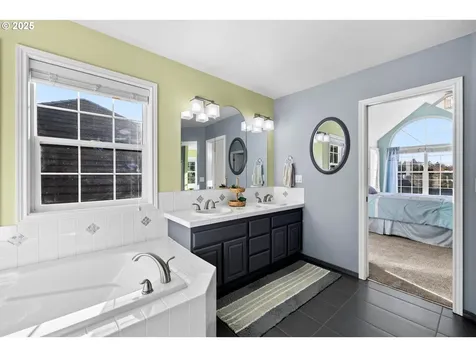 3320 NE 155th Avenue Portland OR 97230