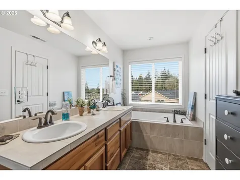617 Stone Park Kalama WA 98625
