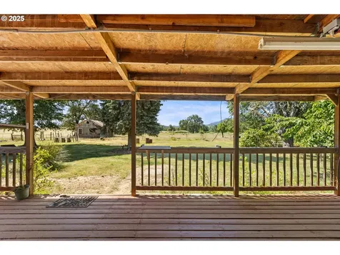 2170 Hubbard Creek Road Umpqua OR 97486