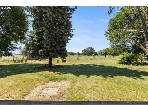 2170 Hubbard Creek Road Umpqua OR 97486
