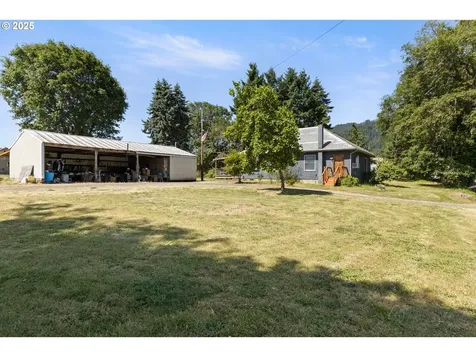 2170 Hubbard Creek Road Umpqua OR 97486