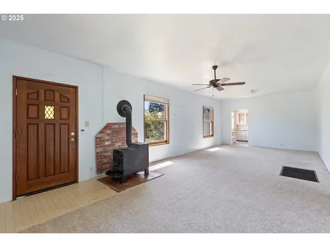 2170 Hubbard Creek Road Umpqua OR 97486