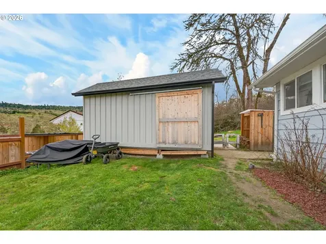 2153 SE Ohio Avenue Roseburg OR 97470