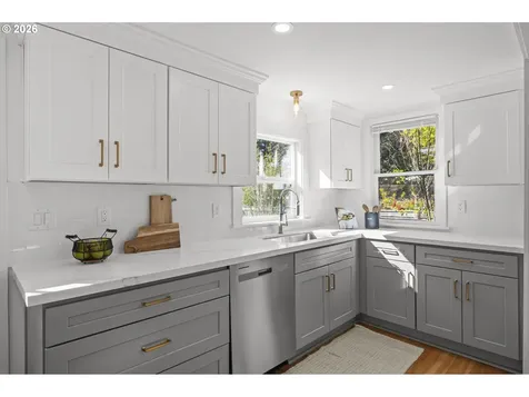 1831 SE 45th Avenue Portland OR 97215